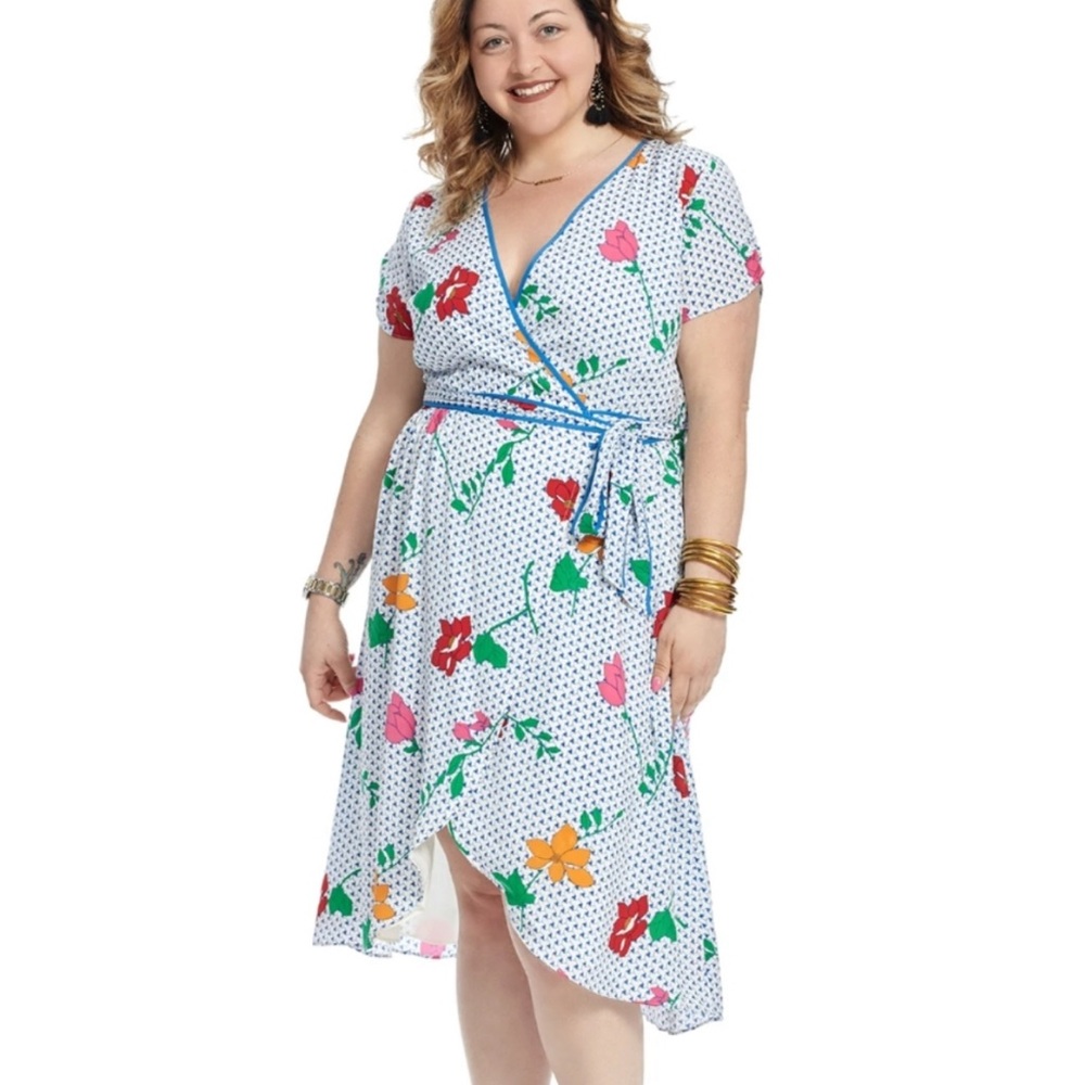 ModCloth Wrap Dress White with Floral & geometric print - Blue Trim 1x